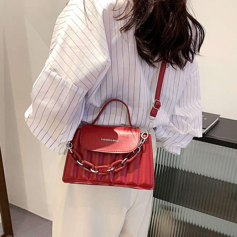 New Chains Shoulder Women Solid Color Crossbody Designer Messenger Handbag and Purse Top-handle Bag feminina