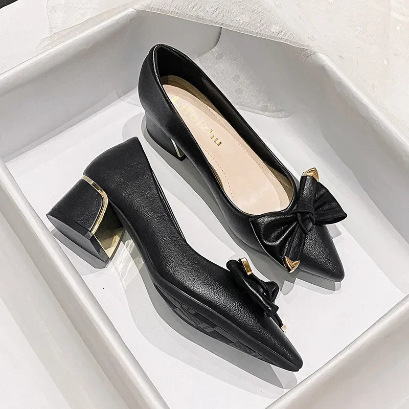 Womens modern pump spring/summer style womens polka dot toe casual high heels butterfly wedding shoes 241122