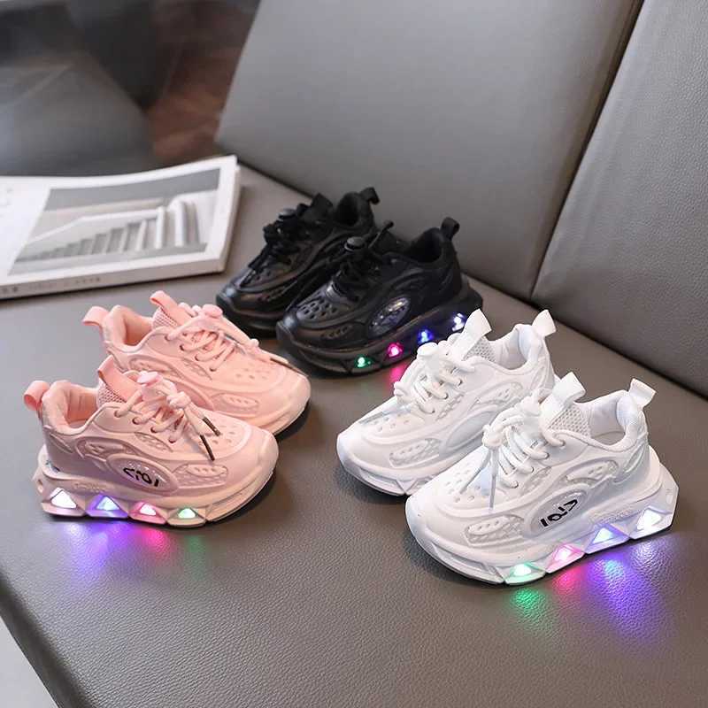 Athletic Outdoor Tennis Child Shoe Fashionable Casual Sneaker for Boy Kid Shoes for Girl Luminous Shoe Breathable Light Soft Soled Toddler Shoes Q2505
