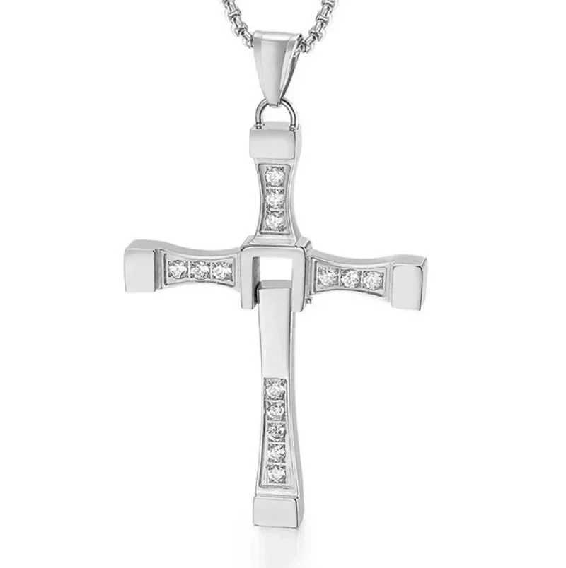 2024 New Vin Pendant Fast and Furious Boy StainlESS Steel Dominic Toretto Cross Necklace for Men Chain GiftX241122