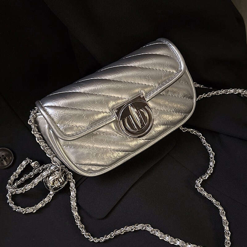 Instagram Premium niche 2024 new trendy fragrant style diamond grid chain versatile single shoulder crossbody small square bag