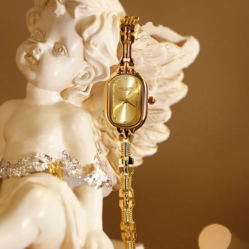 Vintage Bracelet Watch with Unique Japanese Movement Waterproof Oval Quartz Small Gold Watch Suitable for Womens Jewelry Watch Reloj 241122