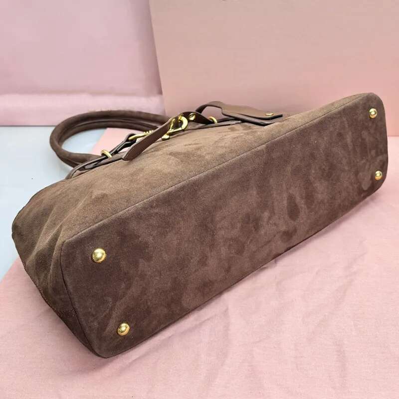 7A Designer Vintage Tote Suede Women Shoulder Bags Aventure Shell Bag Leather Crossbody Handbag