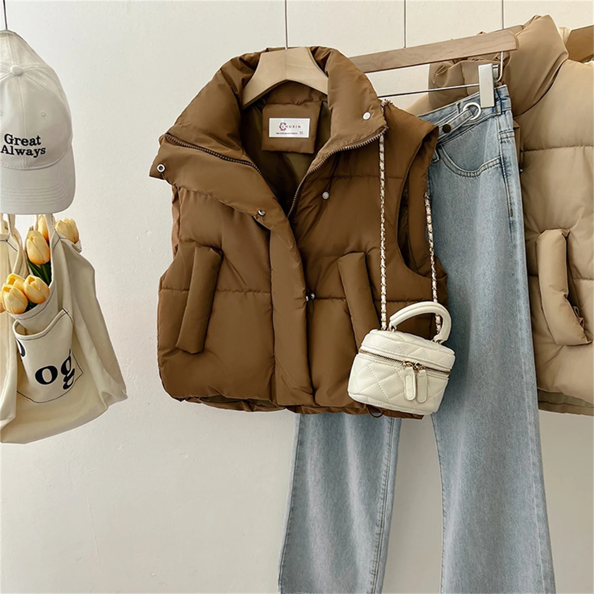 Autumn Winter Y2K Vest Women Thick Warm Down Harajuku Loose Jacket Casual Outerwear Short Waistcoat Windproof Coats 241120