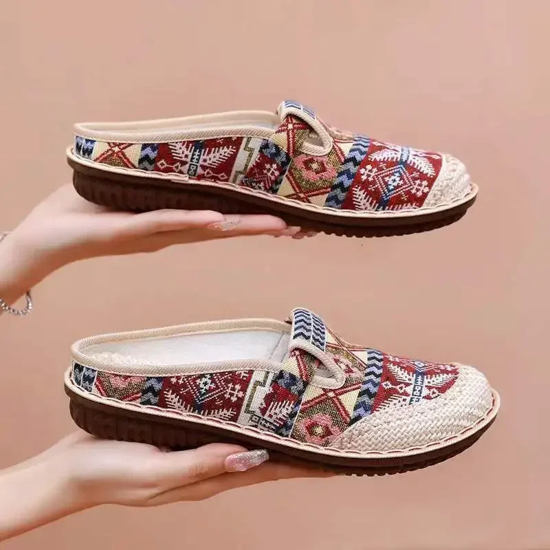 Womens Ethnic Style Slippers Fashion Women Shoe Wedge Cloth Shoes with Soft Soles Walking Slipon Mules Zapatilla De Mujer 241122