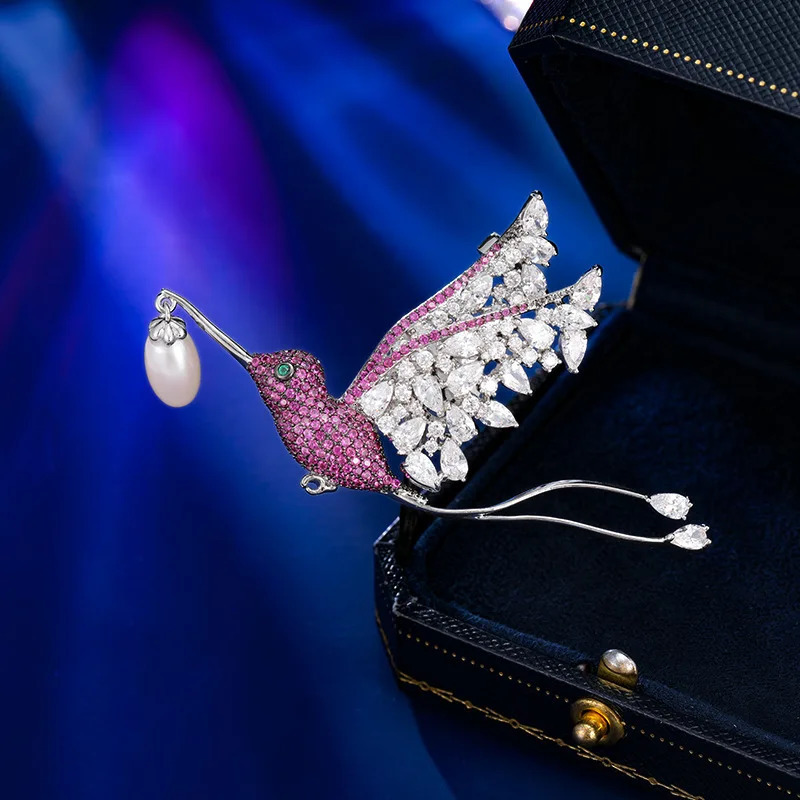 OKILY Exquisite zircon bird brooch temperature natural freshwater pearl animal brooch and Broche womens suit jacket accessories 241122