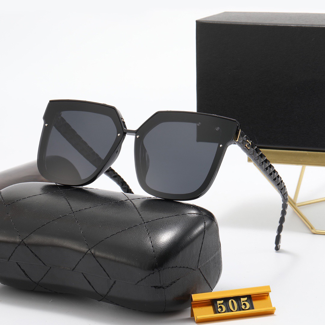 Designer Sunglasses for Women mens sunglasses Classic metals Eyeglasses Outdoor Beach For Man Mix Color Polarized light