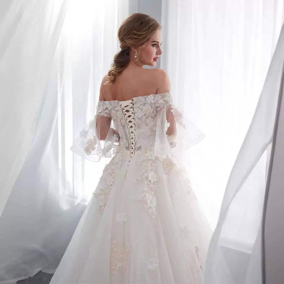 2024 lace wed dress Dresses Bohemian Boho Lace Appliqued Bridal Long Sleeve Sweep Train Beach Wedding Dress designer boho Country bride Gowns