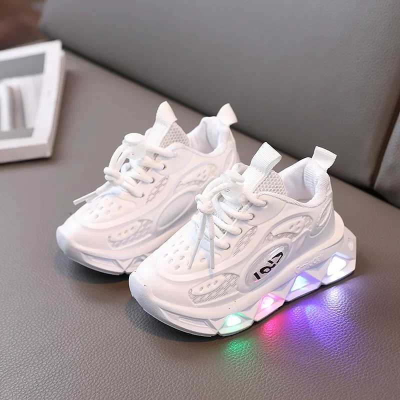 Athletic Outdoor Tennis Child Shoe Fashionable Casual Sneaker for Boy Kid Shoes for Girl Luminous Shoe Breathable Light Soft Soled Toddler Shoes Q2505