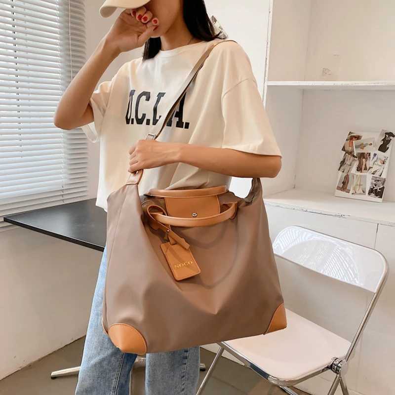Women Travel Bags Waterproof Womens Sports Female Weekend Gym Portable Bag Multifunctial Lage HandbagXJ241122 dh1102219088