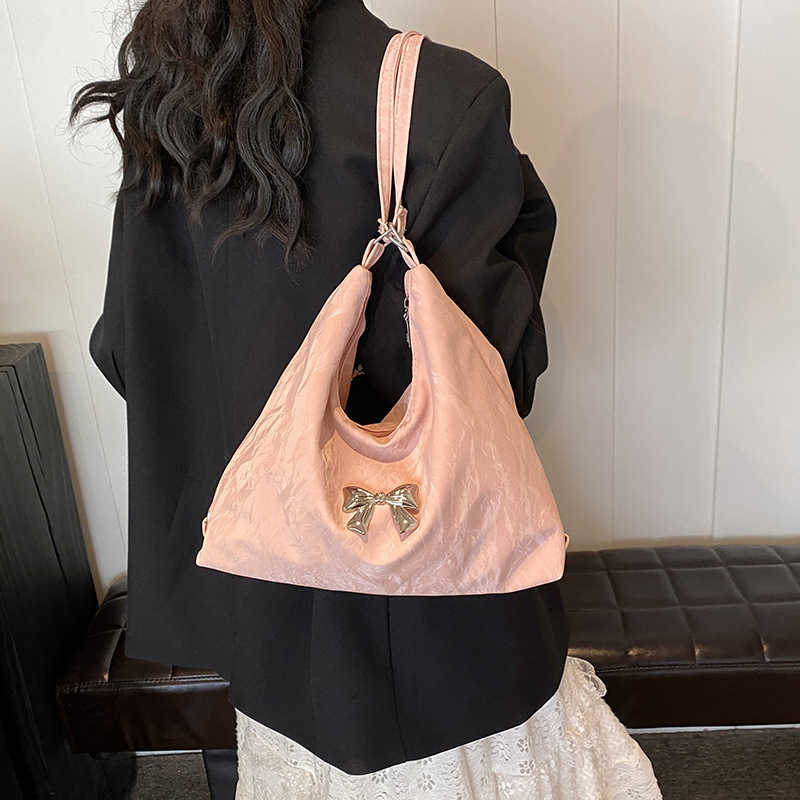 Tote bag for women 2024 new large capacity commuting backpack, summer versatile chain shoulder bag, high-end backpack