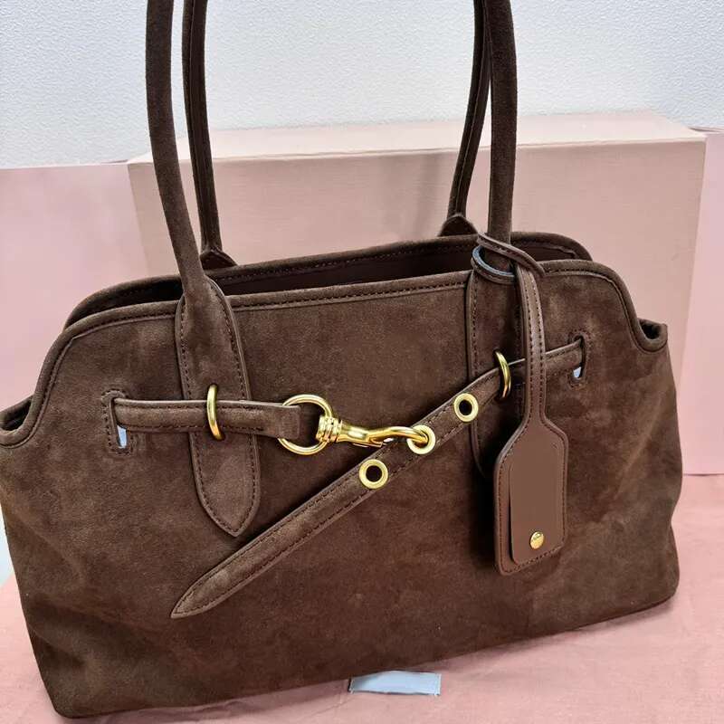 7A Designer Vintage Tote Suede Women Shoulder Bags Aventure Shell Bag Leather Crossbody Handbag