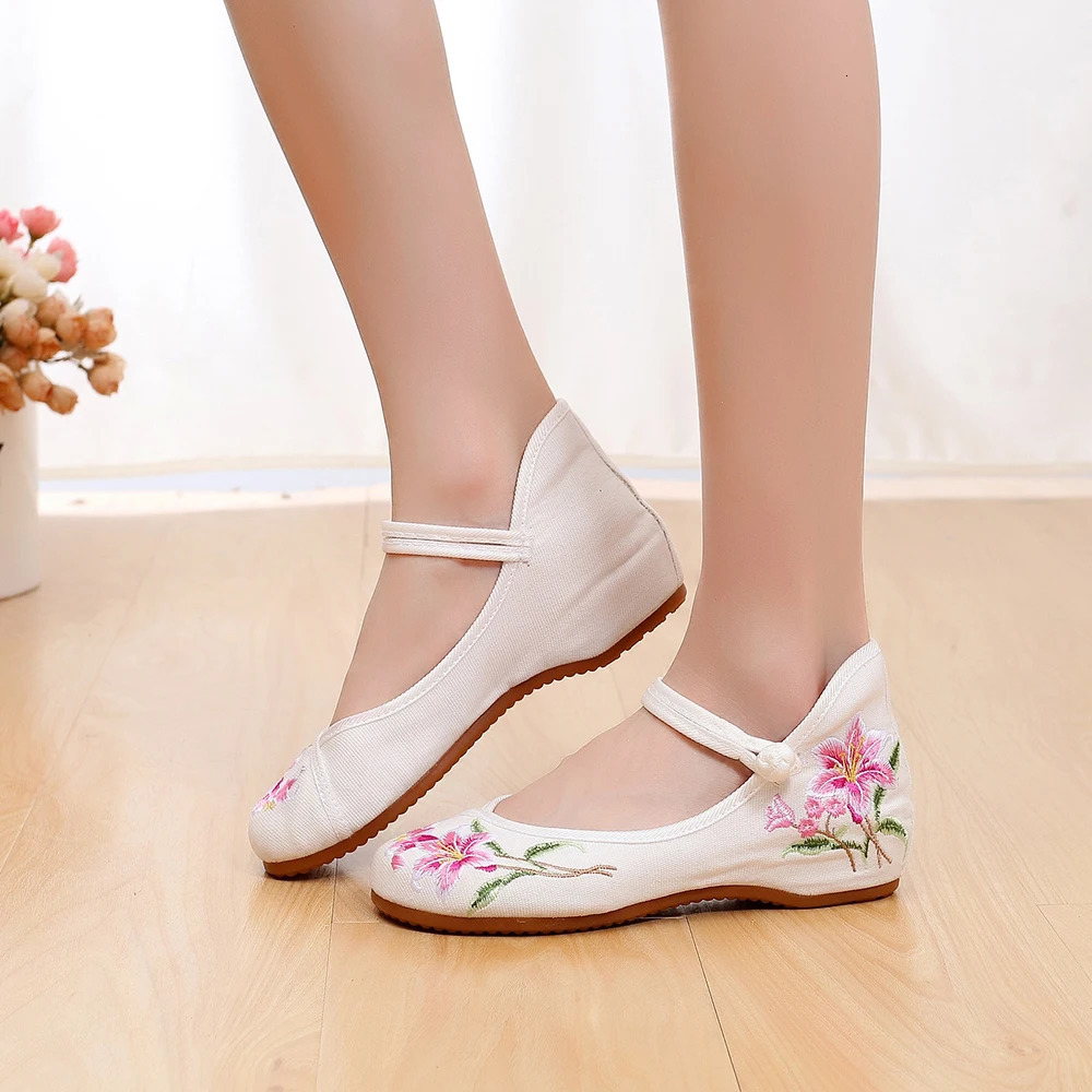 Handmade Womens Vintage Embroidered Canvas Ballet Flats Ladies Chinese Ballerinas Vegan Embroidery Shoes y241122