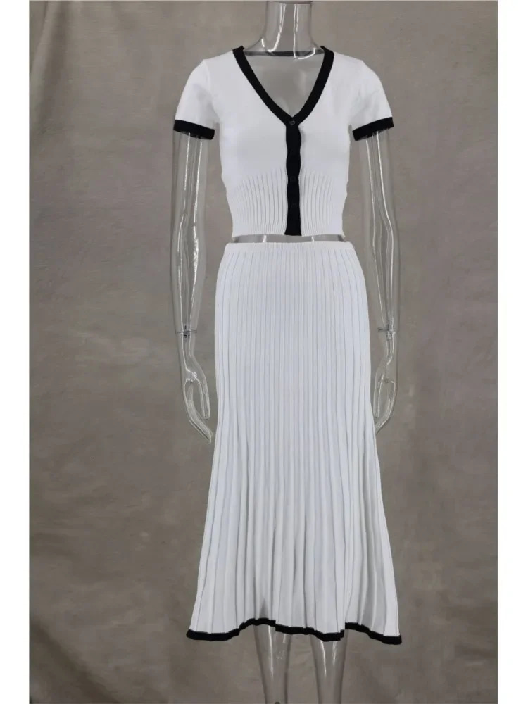 Knit Patchwork 2 Pieces Sets Women Crop Top Long A-line Skirts Outfits Matching Sets Knitwear Slim Fit Pleated Skirt Knitwear 240419