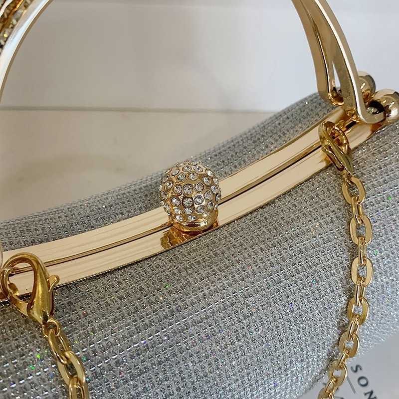 2024 new trendy women's bag with exquisite texture, simple and stylish small bag with lock buckle, single shoulder chain crossbody bag