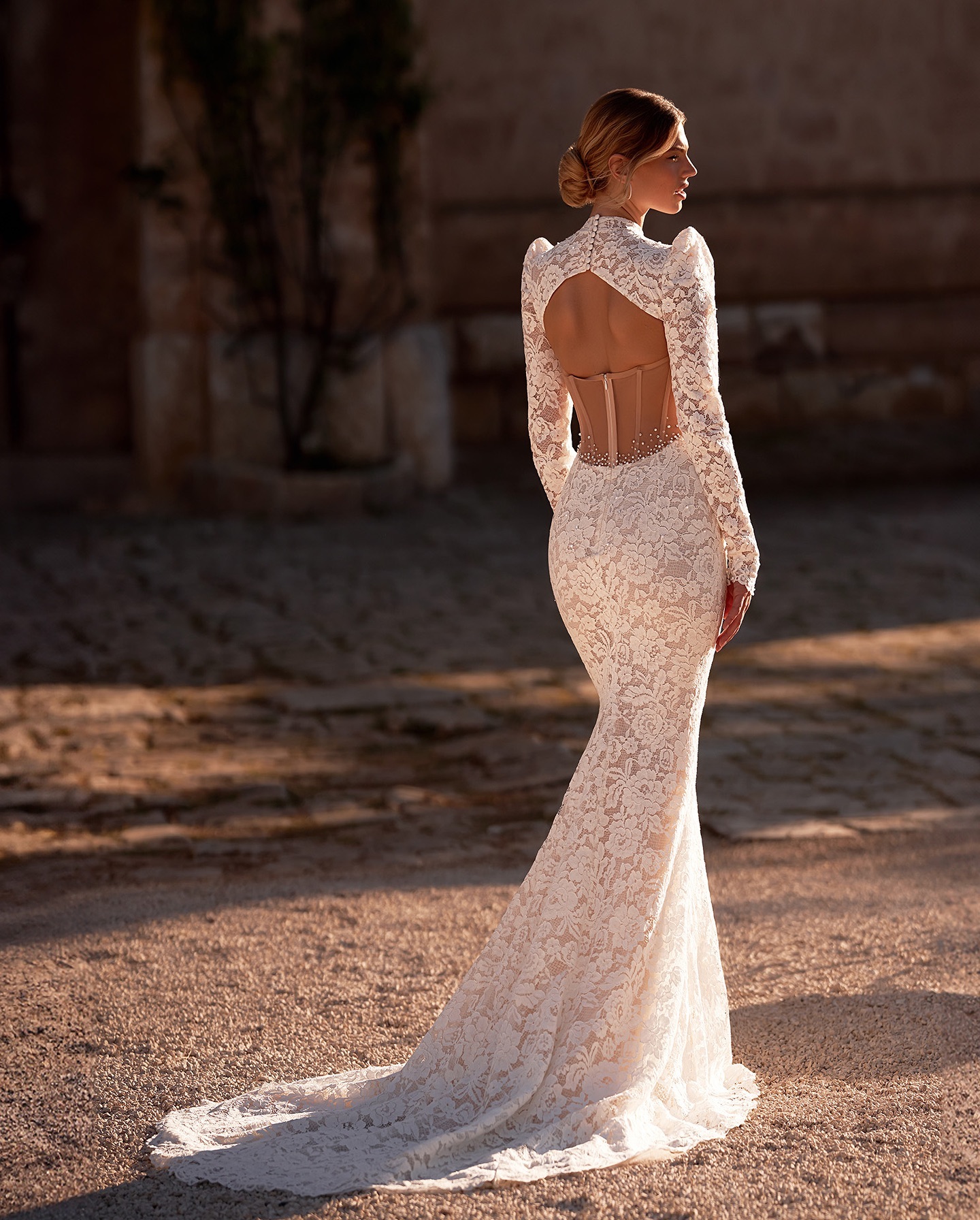 Lace Boho Mermaid Dresses Bridal Gowns High Neck Long Sleeves Wedding Dress Button Hollow Back Sweep Train Robe De Mariee