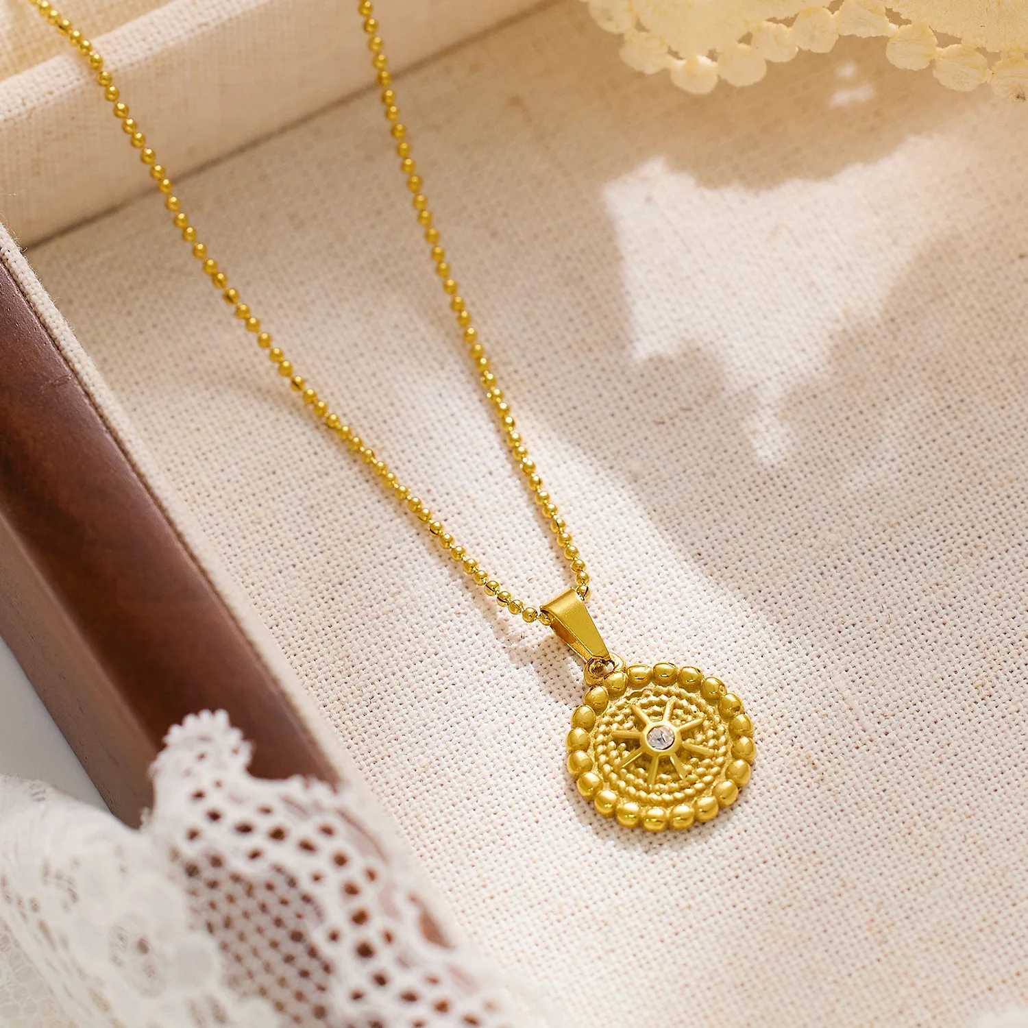 Vintage Eight n Star Titanium Steel Necklace with Zircon 18K Gold Plated Waterproof Non-Tarnish Chains Jewelry for Women GirlsX241123
