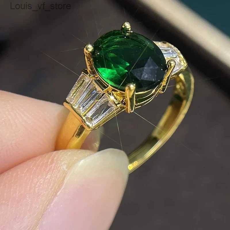 Band Rings Classic Gold Color Green Stones Ring Exquisite Fashion Engagement Wedding Bridal Jewelry H240424