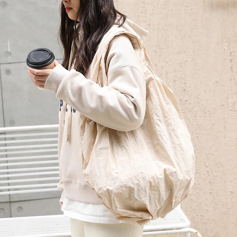 Womens large tote bag casual pleated womens shoulder bag canvas vagrant handbag big cloud shopping wallet clutch 241122