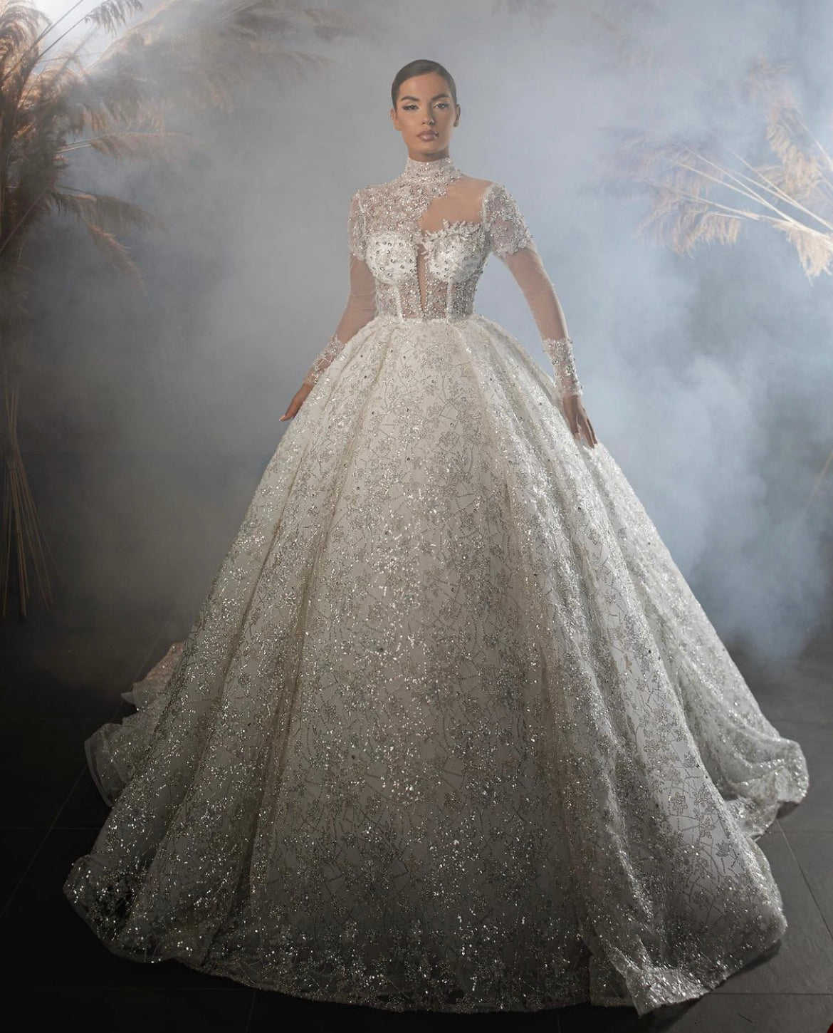 Vintage A-Line Women Wedding Dress High Collar Long Sleeves Bridal Gowns Sequins Crystal Sweep Train Dress Custom Made