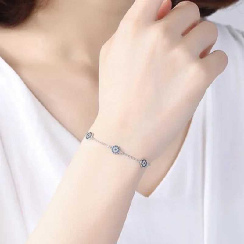 New Fashion% 925 Sterling Silver Color Tiny Round Evil Eye Trkiye Lucky Necklace Womens Jewelry X241123