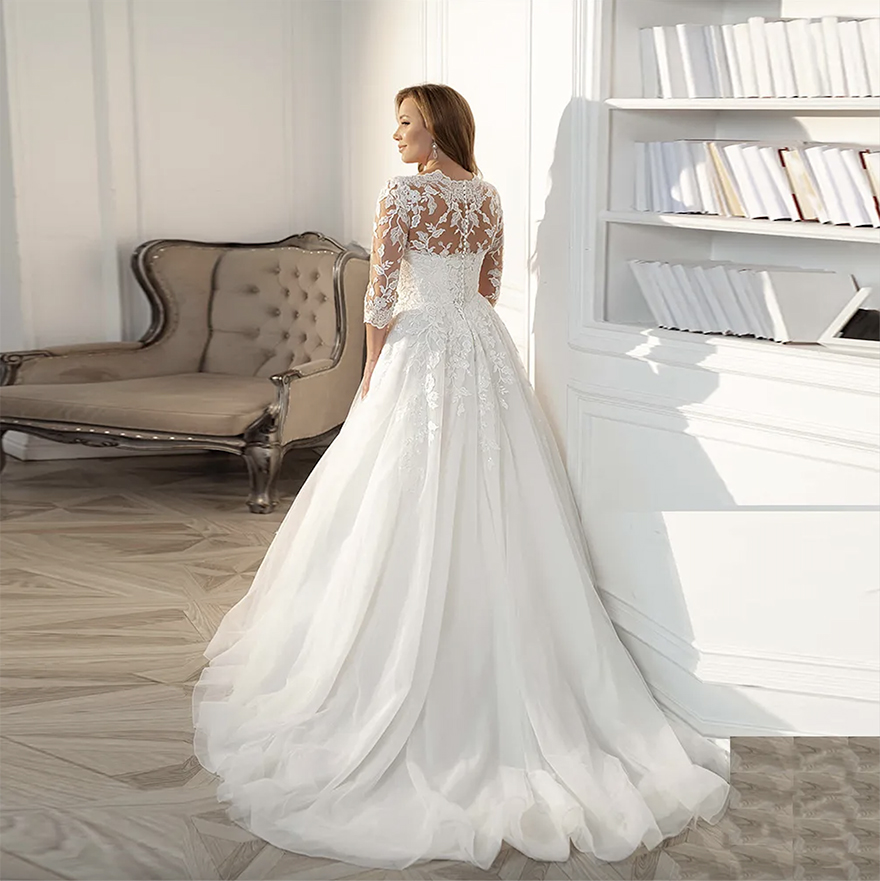 Tulle Modern Plus Size A Line Wedding Dresses Sexy V Neck Lace A Boho Garden Bridal Gowns with 3/4 Long Sleeves Sweep Train Reception Party Dress Brid