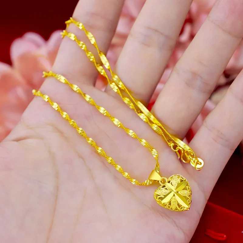 Gold plated necklace suitable for female rs wedding gifts gold chain necklace designer heart-shaped pendant jewelry X241123