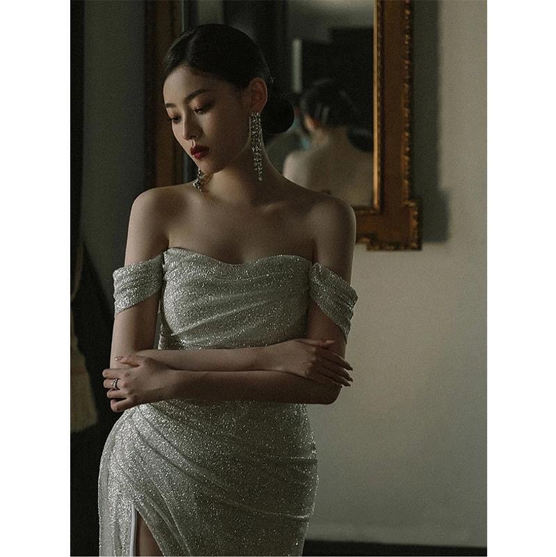 2024 Berta Sexy Off Shoulder Mermaid Wedding Dresses Lace 3d Applique Sweep Train Backless Custom Made Bridal Gow Robe De Marie White sequined bling b