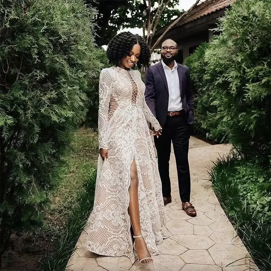 Wedding Dresses Designer Bridal Gown Plus Size Tulle Satin Lace Long Sleeves Jewel Necke Custom Made Beach Sexy Backless Side Slit Vestido De Novia