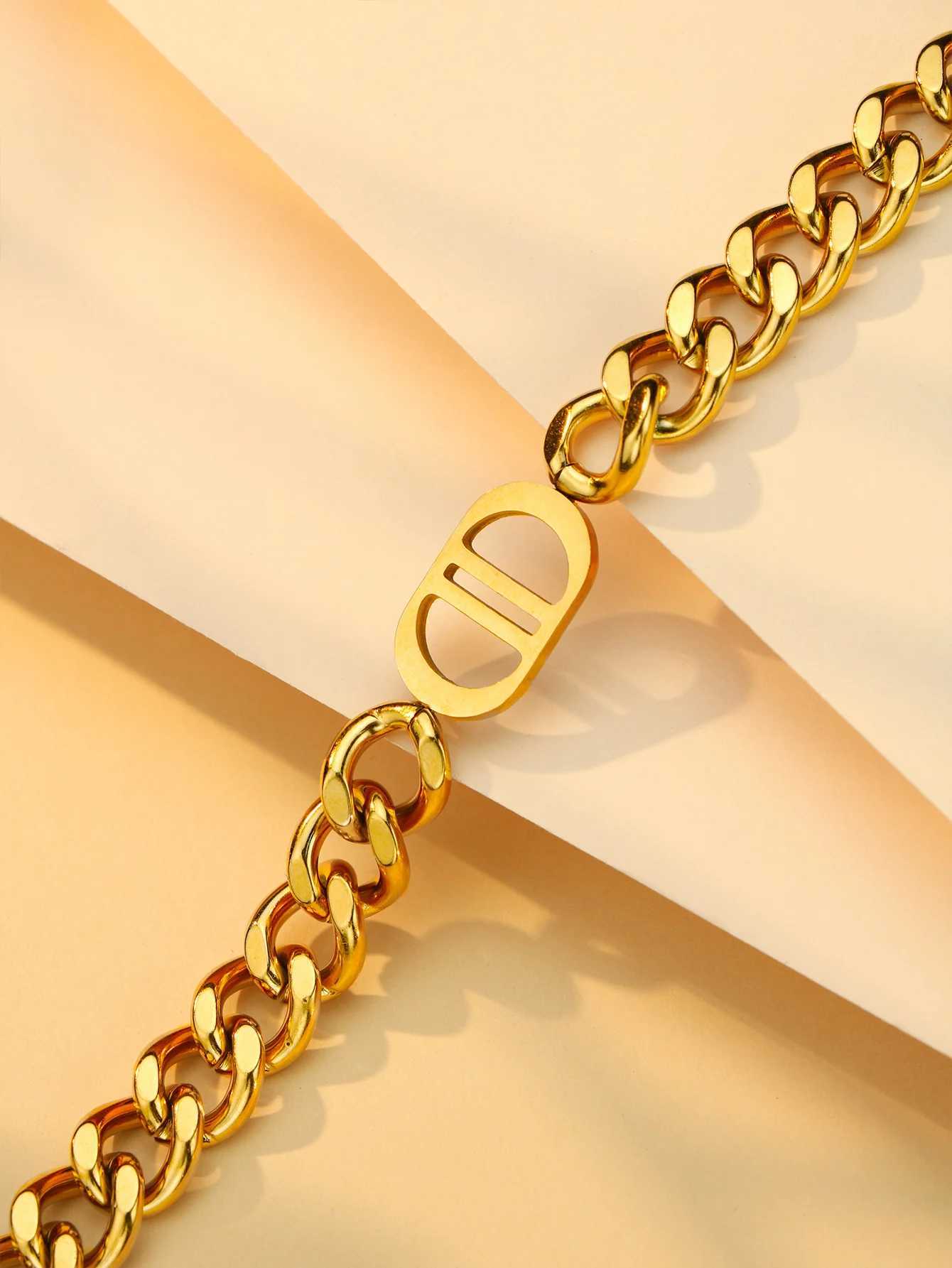 1 Korean fashion gold heavy-duty chain letter D necklace suitable for womens hip-hop punk parties durable stainless steel jewelry X241123