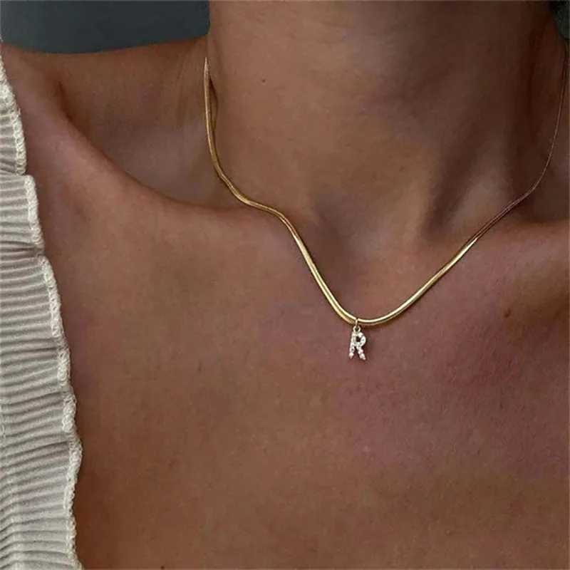 New A-Z Initial Zircon Letter Pendant Necklaces for Women 18K Gold Plated Copper Necklace High Quality Statement Jewelry GiftsX241123