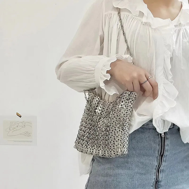 Women Bags Silver Metal Sequins Chain Woven Bag Hollow Evening Clutch Female Travel Holiday Shoulder Handbag 241115