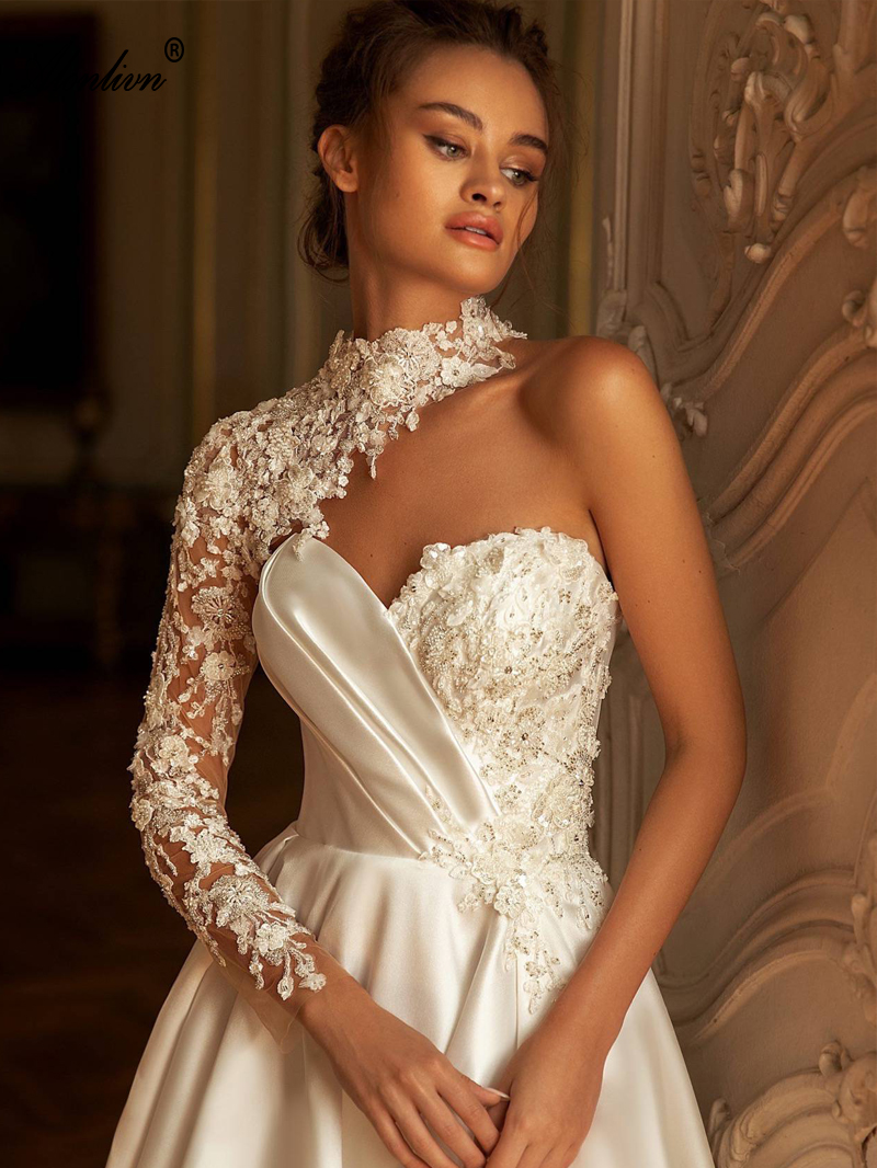 Stunning Satin One Shoulder Sweetheart A-Line Wedding Dress Delicate Beading Pearls Lace One Full Sleeves Bridal Gowns 2024