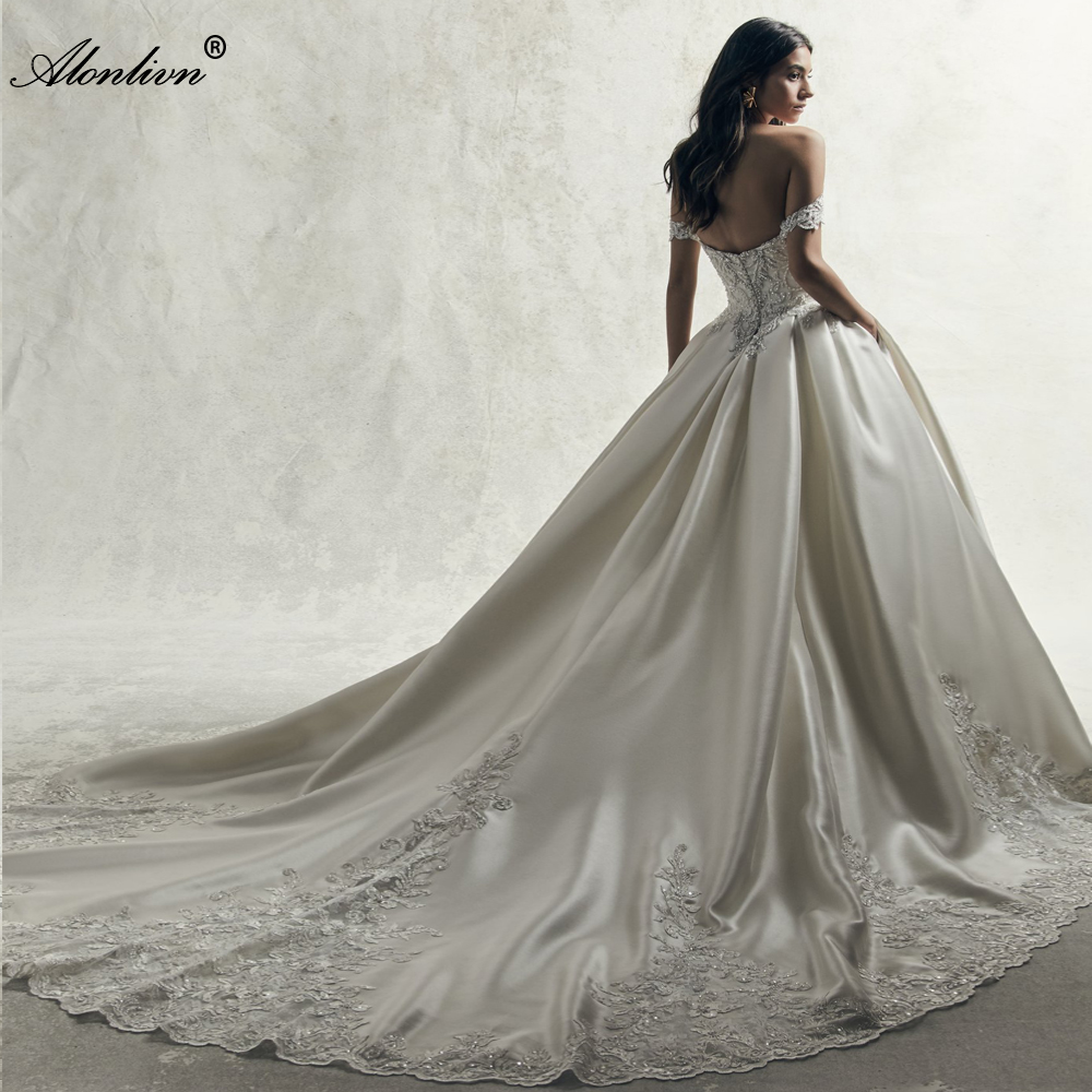 Luxury Satin Off Shoulder Sleeves Sweetheart A-line Wedding Dress Beading Pearls Crystals princess Bridal Gowns embroidered With Delicate lace