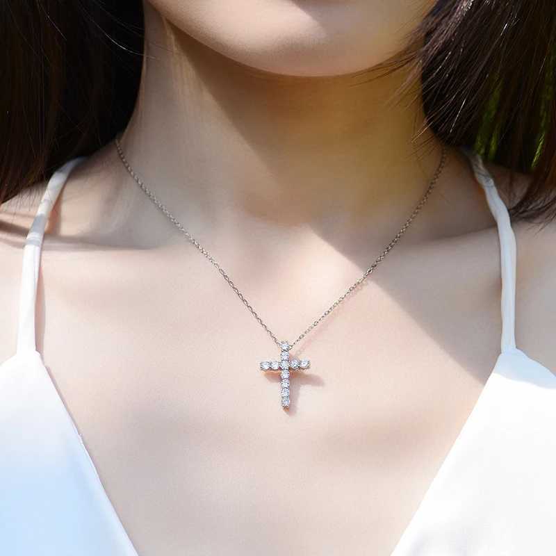 KNOBSPIN D VVS1 Moissanite Cross Pendant Necklace Original s925 Silver Box Chain Plated 18k White Gold Fine Necklace X241123