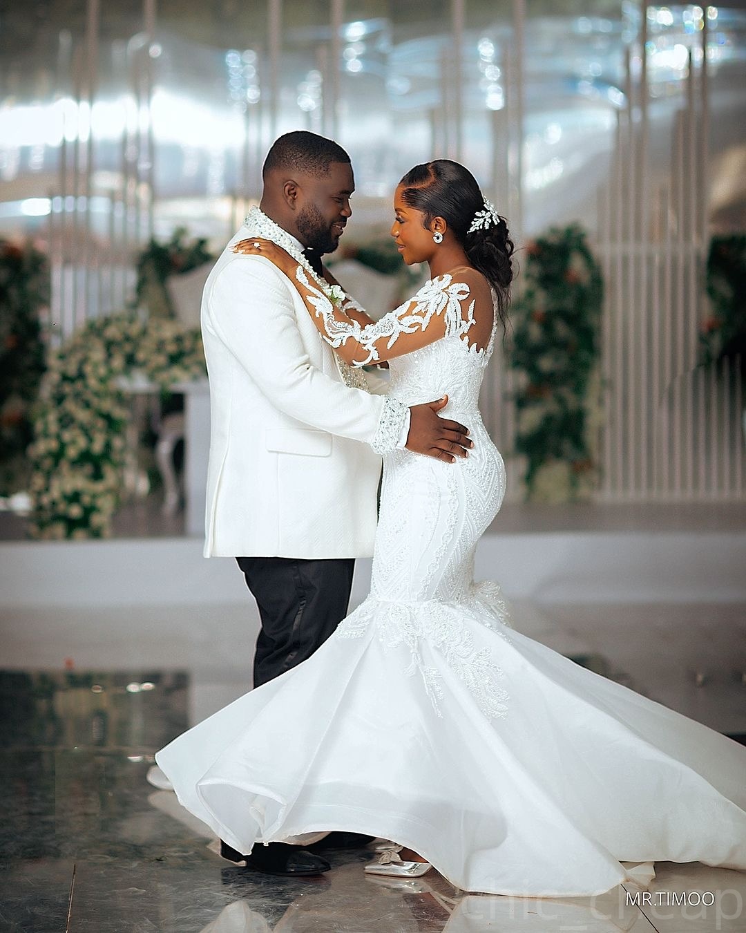 2024 White Lace Mermaid Wedding Dresses Beaded Sheer Neck Full Sleeves Organza Elegant Vintage Bridal Gowns Plus Size Dress For Brides