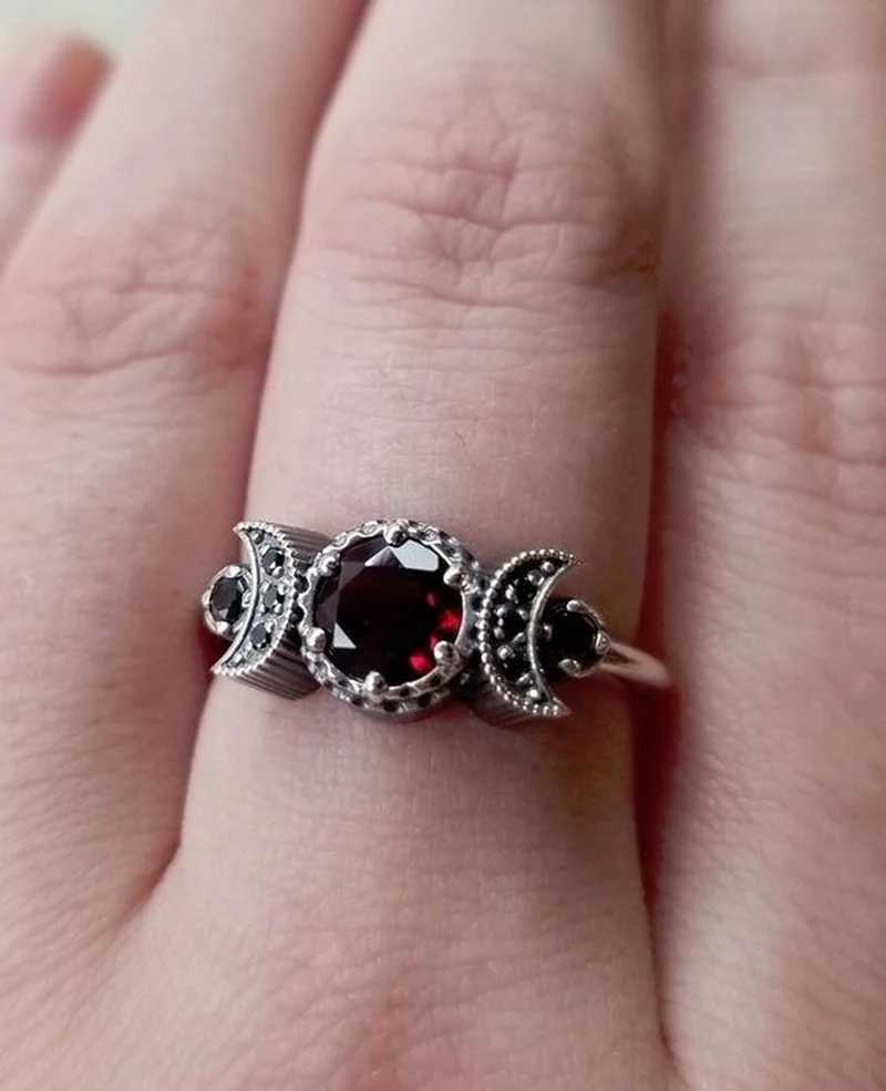Band Rings Exquisite Women Silver Color Red Stone Carving Moon Engagement for Anniversary Bridal Jewelry Gift H240424