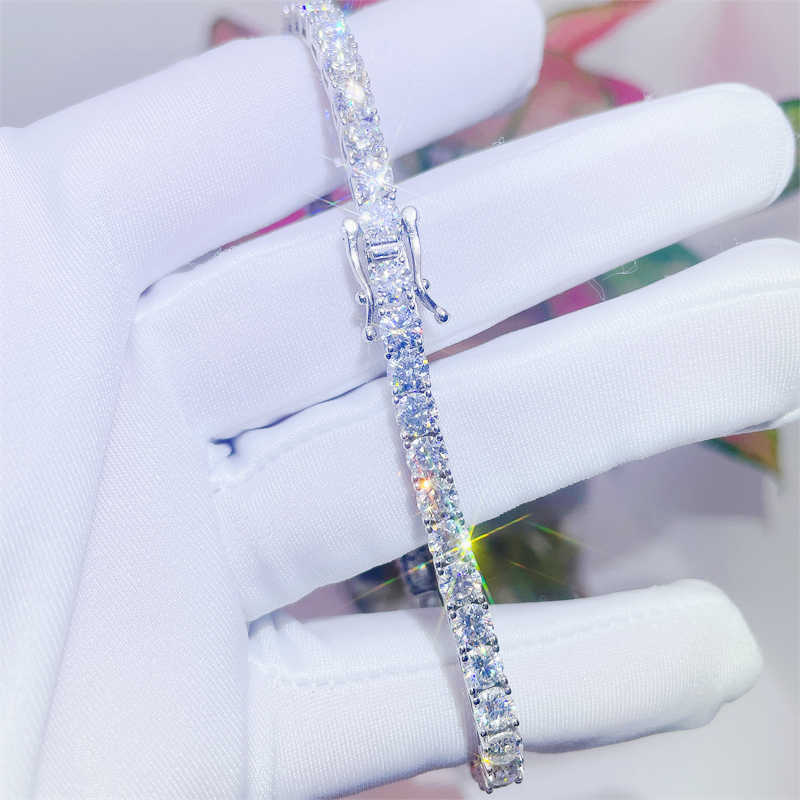 Sterling Sier 14K Gold Plated Iced Out Tennis Moissanite Dia Bracelet