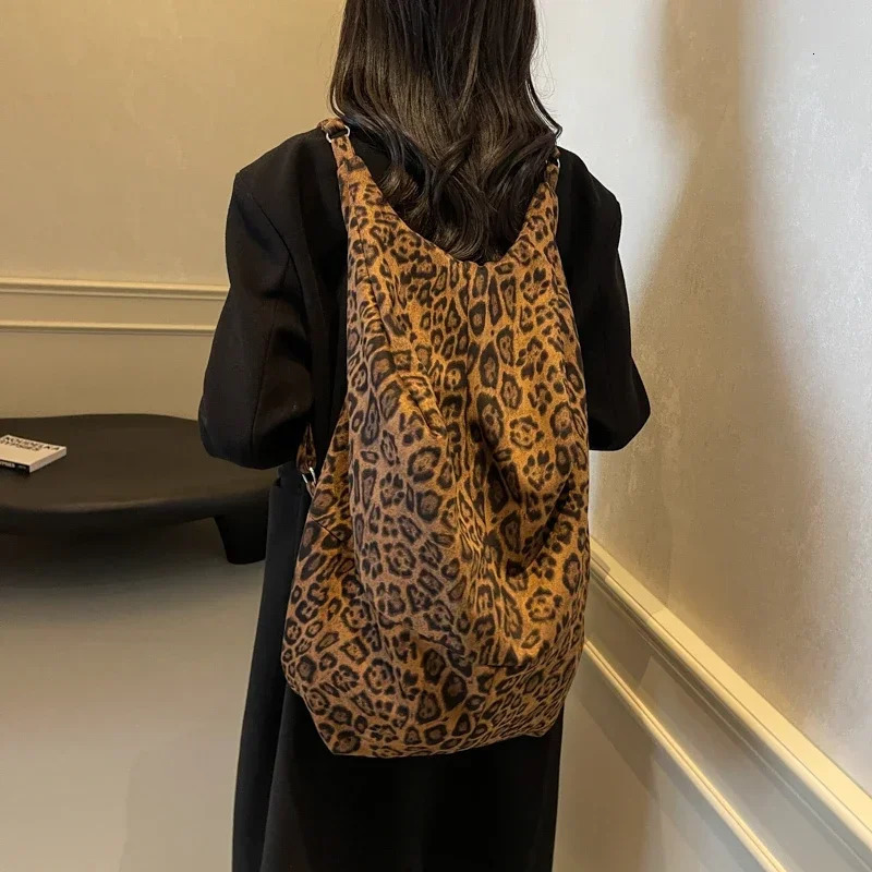 Lazy Wind high-capacity leopard print womens bag durable soft and comfortable one shoulder cross body bag 241122
