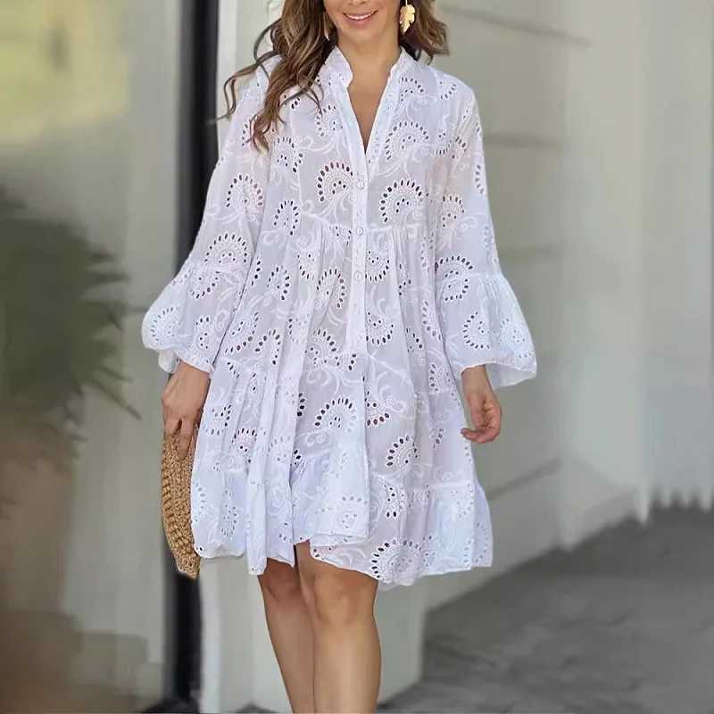 White Embroidered Jacquard Lace Crochet Dress Wenchun Sexy V-neck Hollow Party Dress New Autumn Flame Sve Bohemian Long Dress M241123