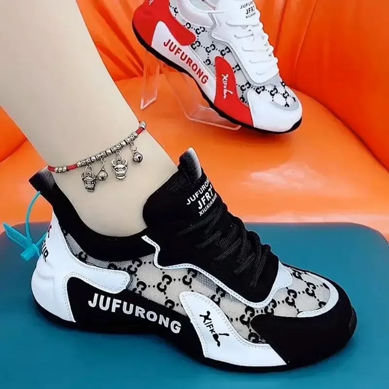 New casual sports shoes with fashionable and breathable mesh lace up printing, women's walking platform shoes, designer casual shoes