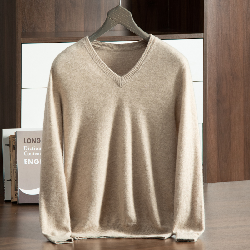 Mens Cashmere Jumpers: V-Neck Knit Pullover - Soft, Warm, and High-Quality Cashmere Sweater for Men; Ideal for Business Casual and Autumn/Winter Wear.