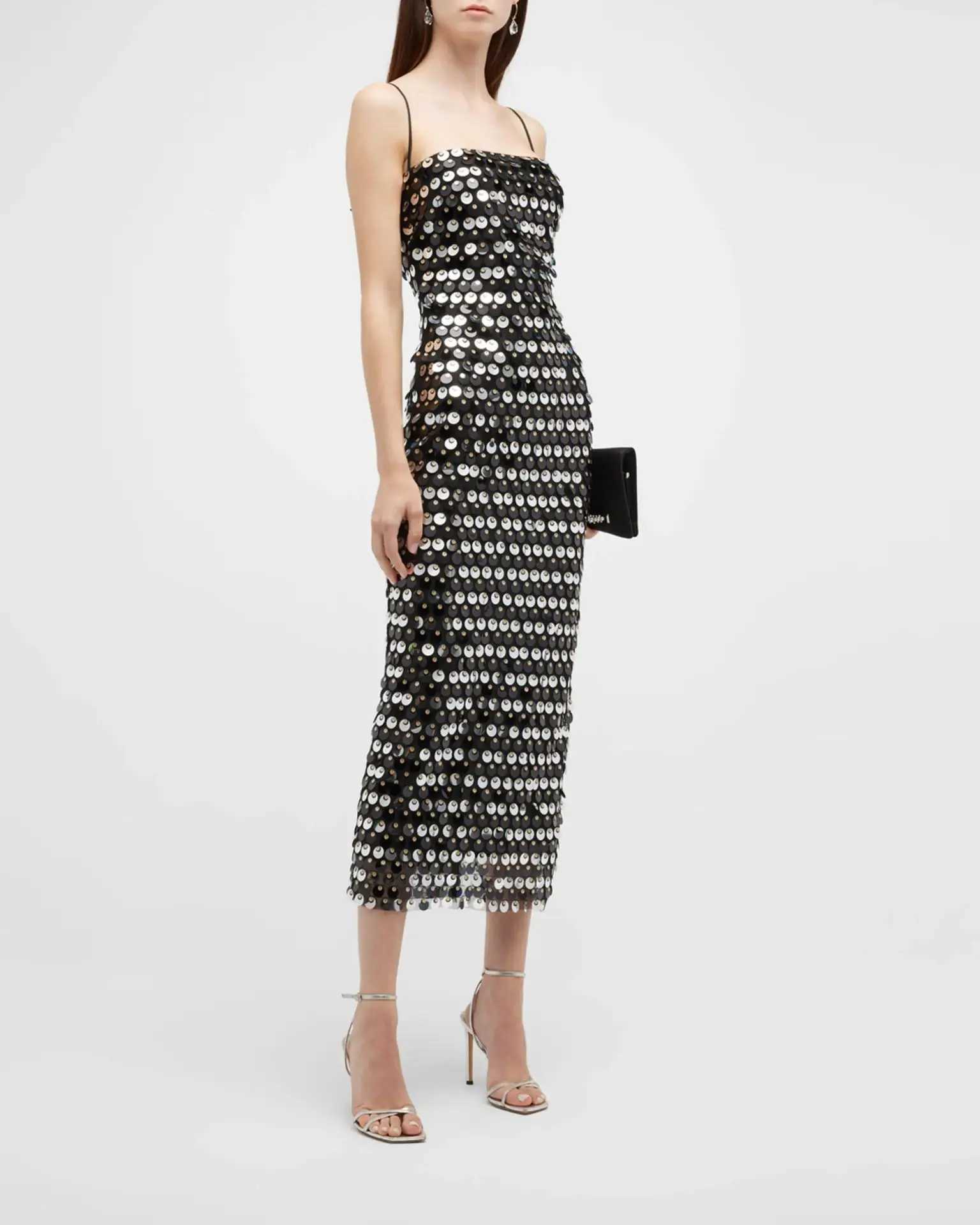 Sexy sequin Pahwork spaghetti strap side seam dress suitable for backless beaded sparkling dresses summer chic new party dresses M241123