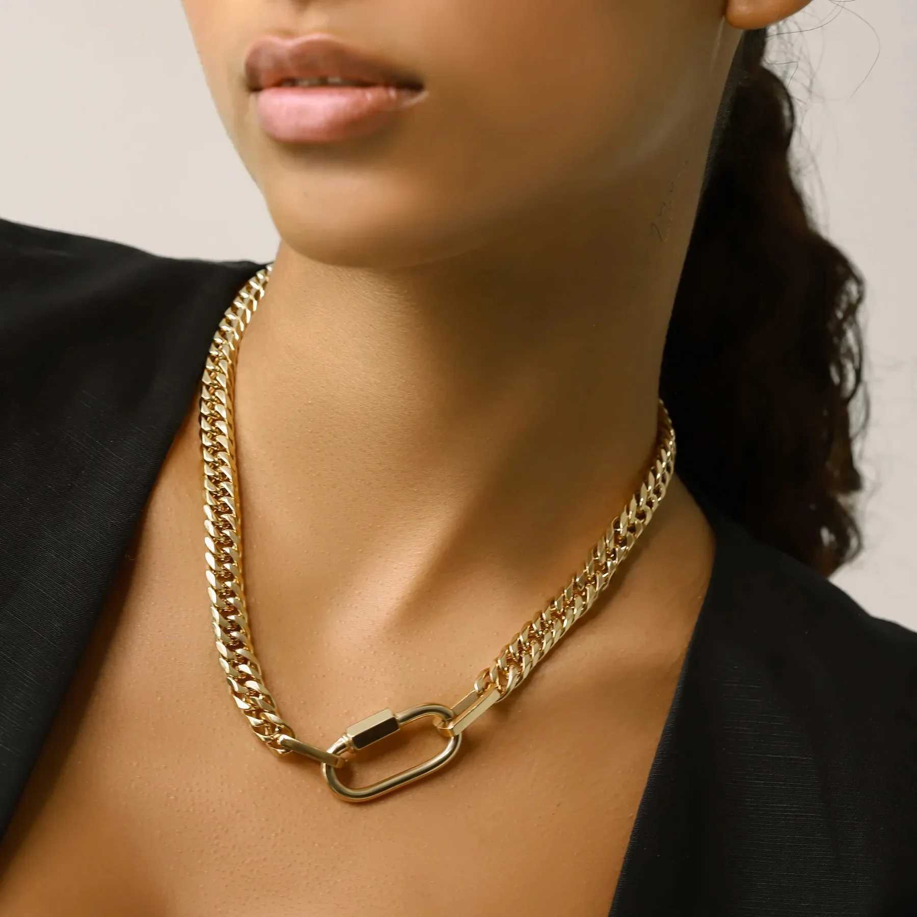 Designer Jewelry Tarnish Free 18K Gold Plated Stainl Steel Two Tone Chunky Charm Necklace Cuban Chain NecklaceX241123