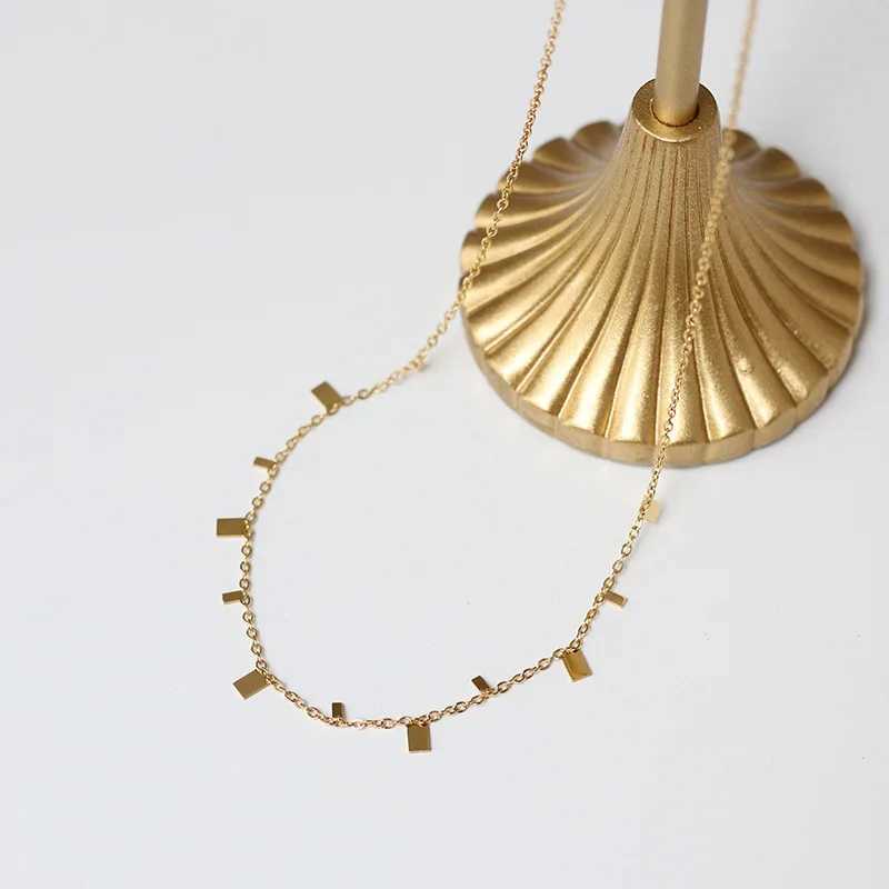 Fresh and shiny water droplet square disc pendant 18k gold chain necklace suitable for girls stainless steel jewelry X241123