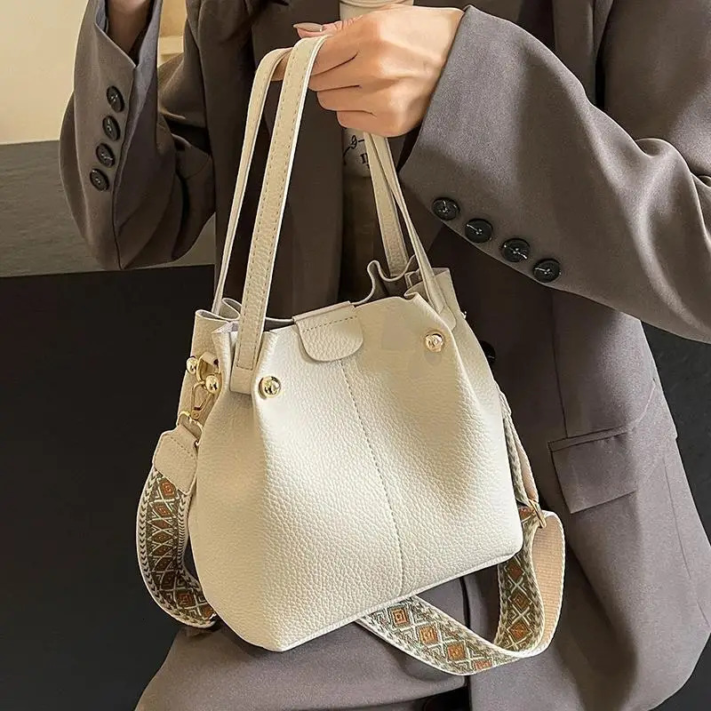 Korean Style Versatile And Multifunctional Shaped Spring/summer Broadband Designer Single Shoulder Crossbody Women's Handbag Bucket Bag 250324