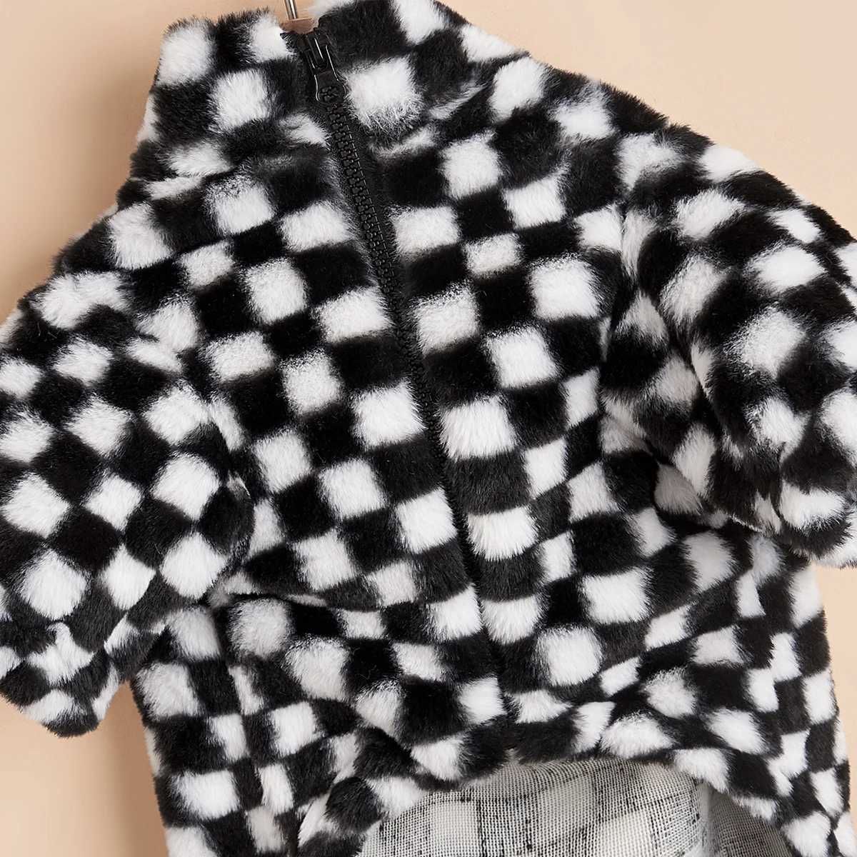 Luxury Warm Dog Clothes Winter Dog Coat French Bulldog Plush Warm Puppy Jacket Fashion Black White Plaid Small Medium DogsXJ241125