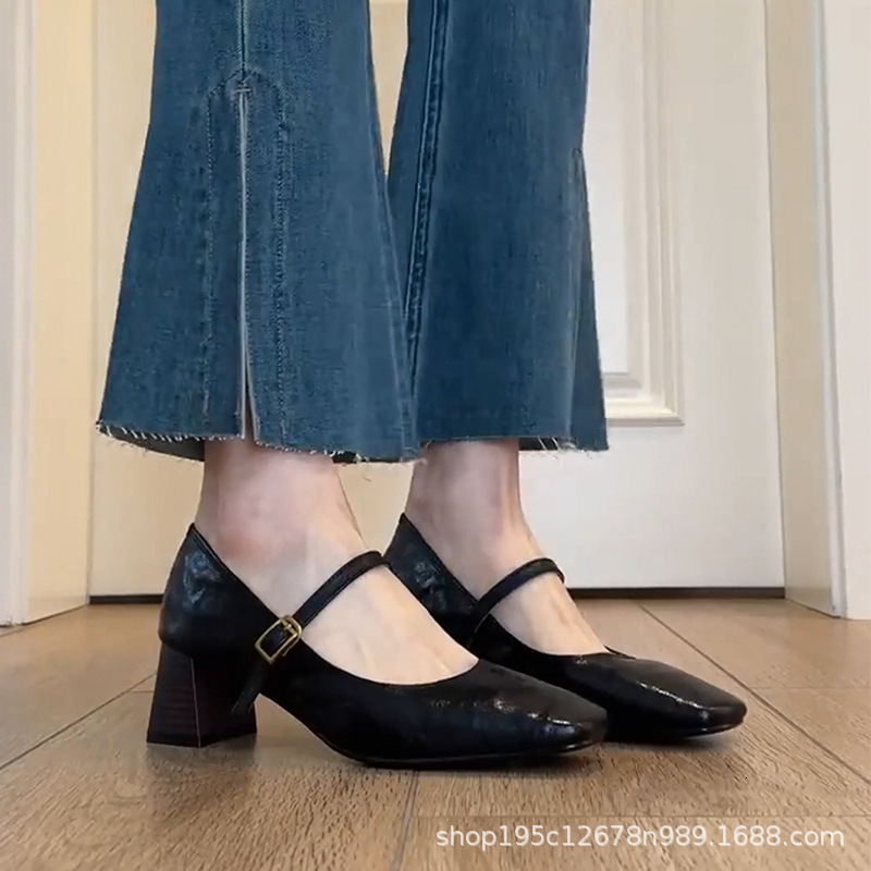 2024 New Spring Square Head Retro Mary Jane Shoes Coarse Follow up Shoes for Women Black JK Small Leather Shoes High Heels for Women