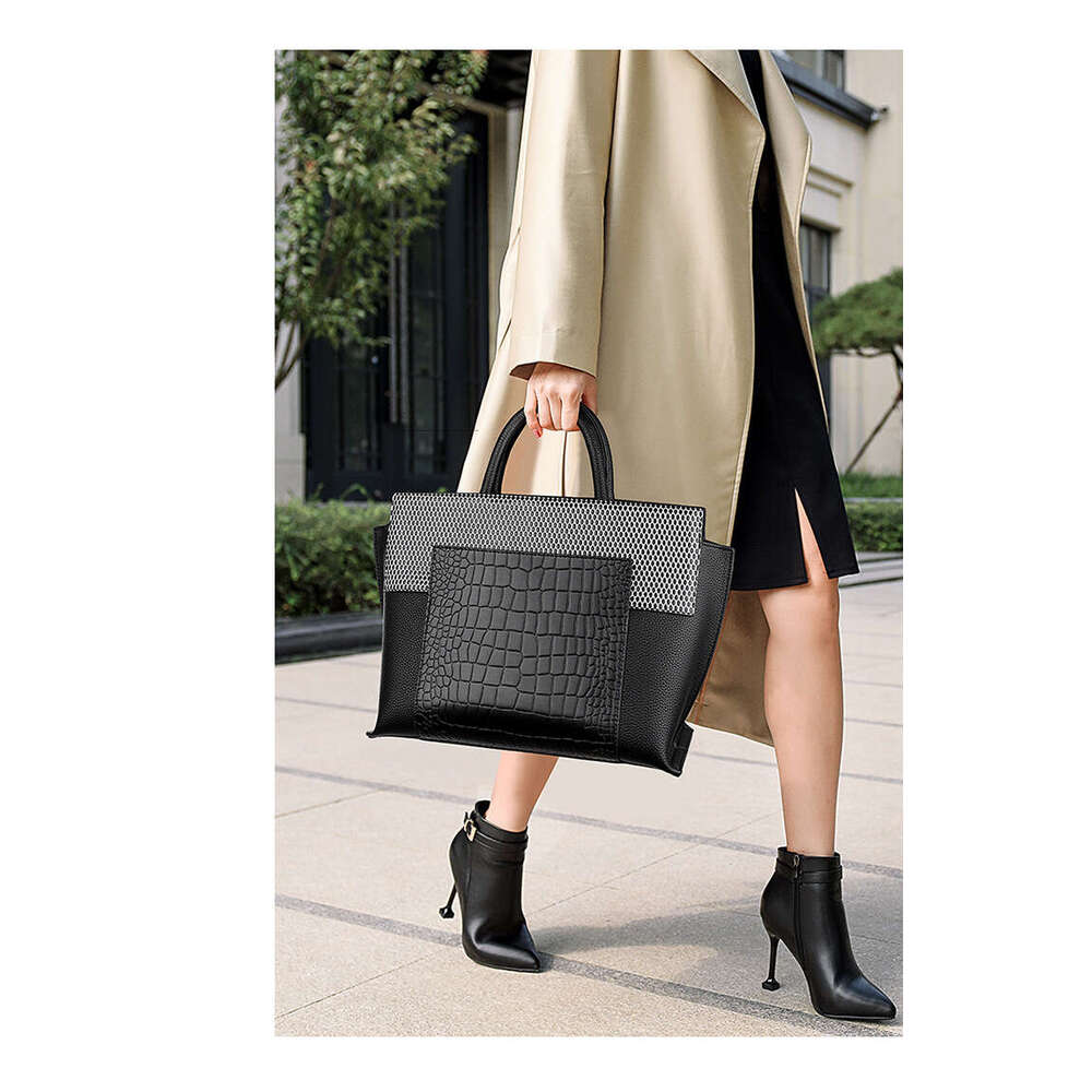 Women's High Quality Large Capacity Tote Crocodile Pattern Emed Texture Wing Fashion Bag For Women