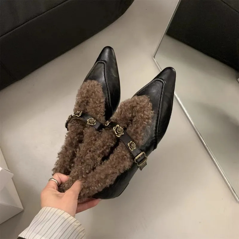 Mary Jane Cotton Shoes Pointed-toe Fur Womens Pump Increased Height Shallow Mouth Rose Buckle Womens Shoes 241125
